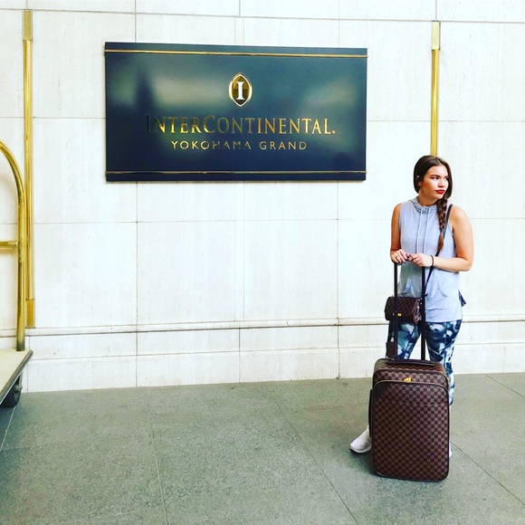 Meet your Posher, Carson - Picture 10 of 13